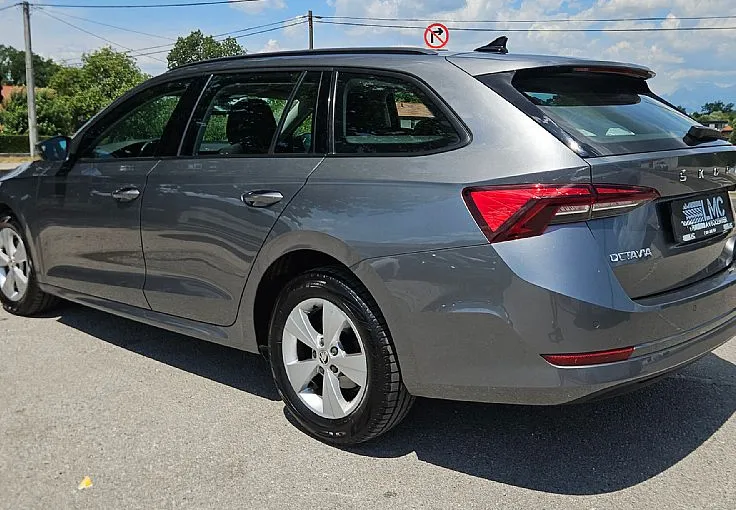 Zunanja slika - Škoda Octavia - EXECUTIVE 2.0 TDI 150ks DSG °1.LASTNIK° °FULL-LED° - 7