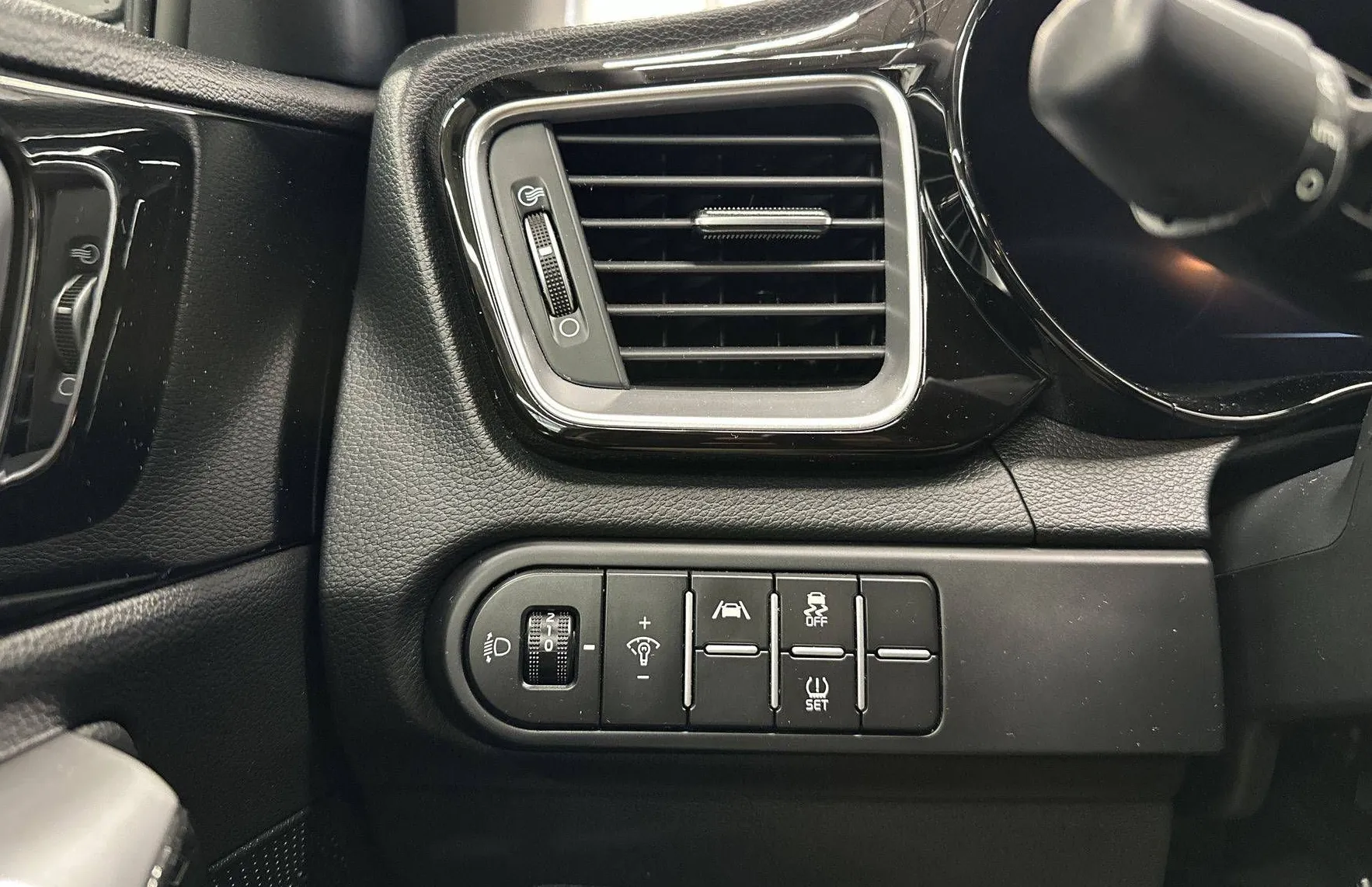 Zunanja slika - KIA XCeed - 1.5 TGDI WAY DCT... - 14