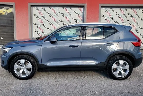 Zunanja slika - Volvo XC40 - D4 AWD AUT BUSINESS 190 GEARTRONIC KAMERA NAVI LED - 5