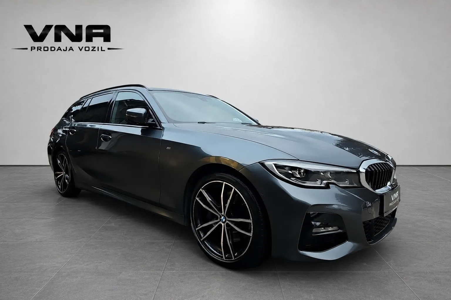 Zunanja slika - BMW serija 3 Touring: - 320d M-OPTIC |VIRTUAL|NAVI|LED|ALU19|PDC|TOP|... - 3