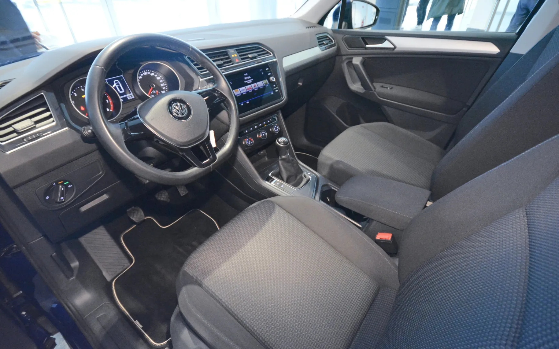 Zunanja slika - Volkswagen Tiguan - 1.5TSI Comfortline LED-ALU-PDC - 9