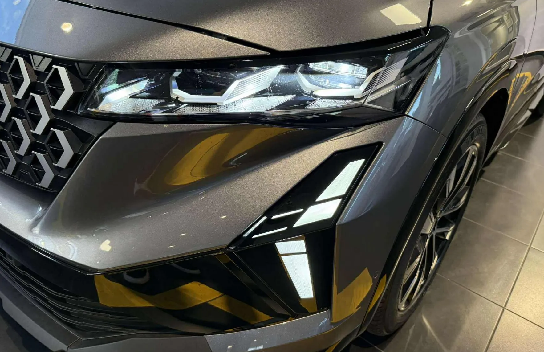 Zunanja slika - Renault Austral - techno mild hybrid 160 auto AKCIJA ZALOGA - 11