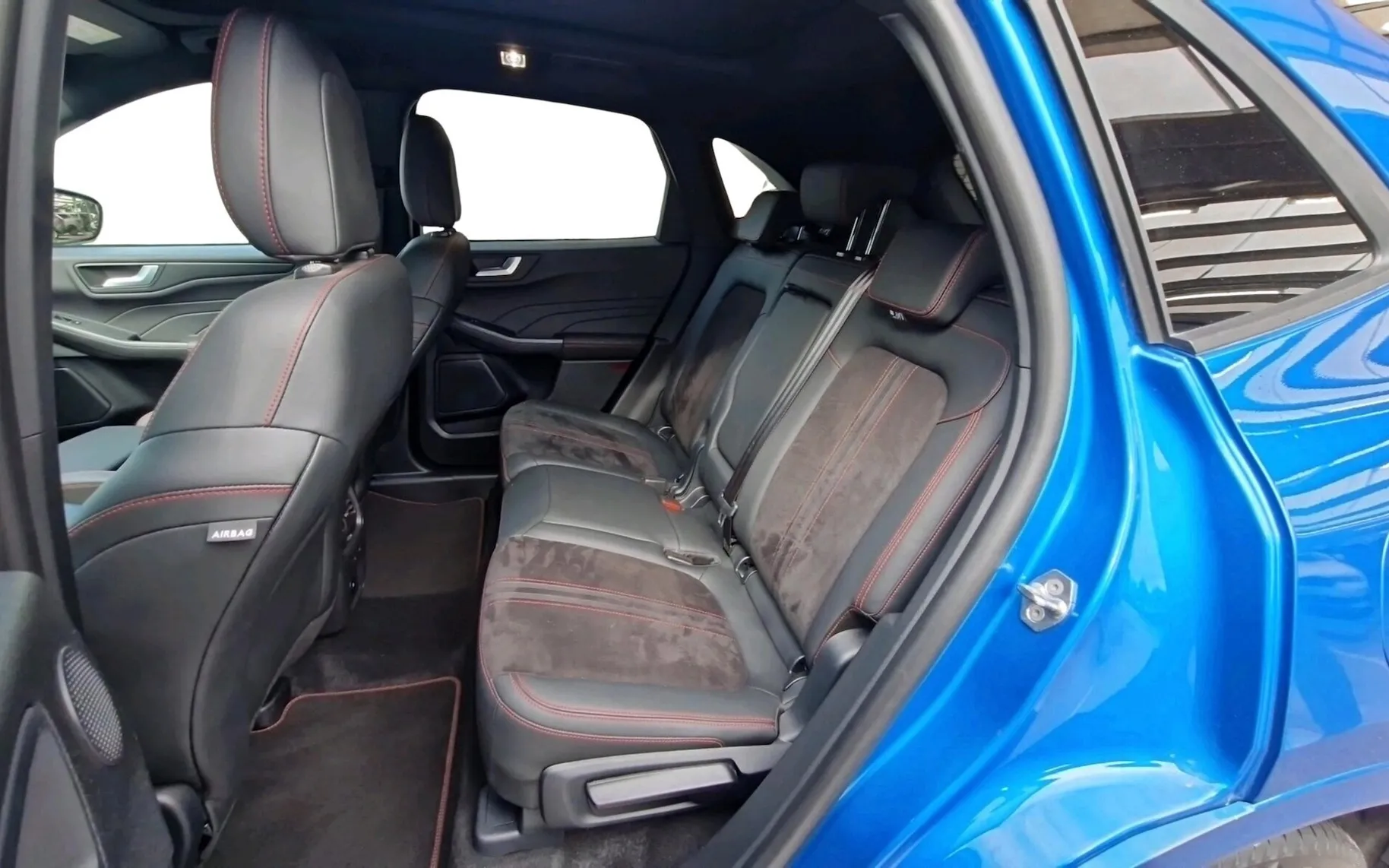 Zunanja slika - Ford Kuga - 2.5 HYBRID PHEV ST-Line CVT-SLO-LED-RADAR-NAVI-360 - 6