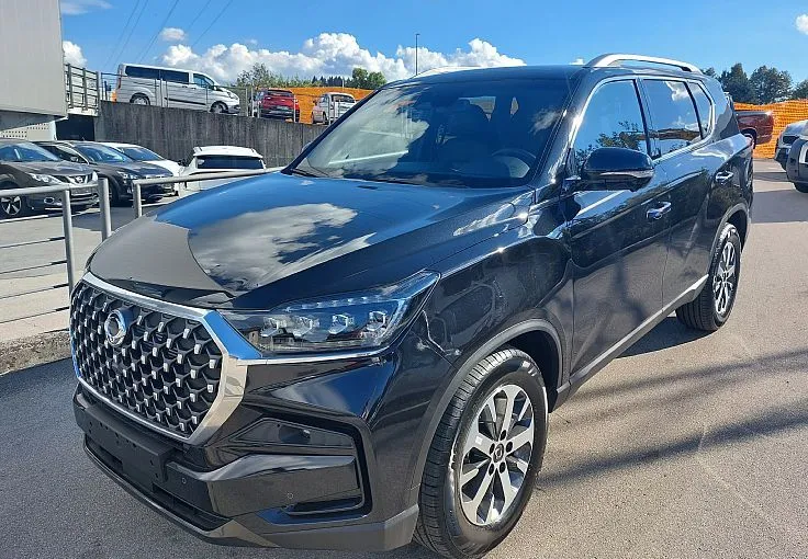 Zunanja slika - SsangYong Rexton - 2.2 XDi LIMITED 4WD A T - 1