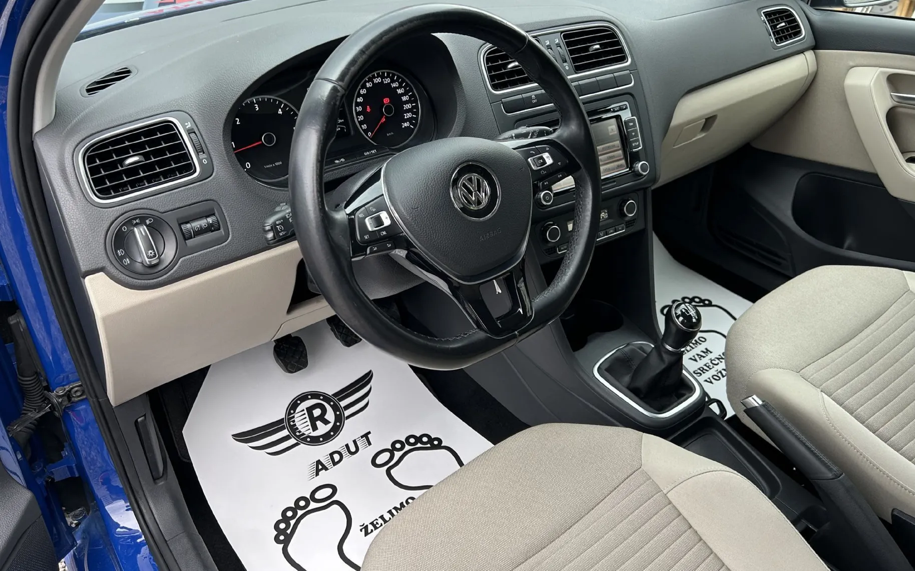 Zunanja slika - Volkswagen Polo - 1.6 TDI DPF Highline 66  90  PARK. NAVI. 1 LET.J.. - 7