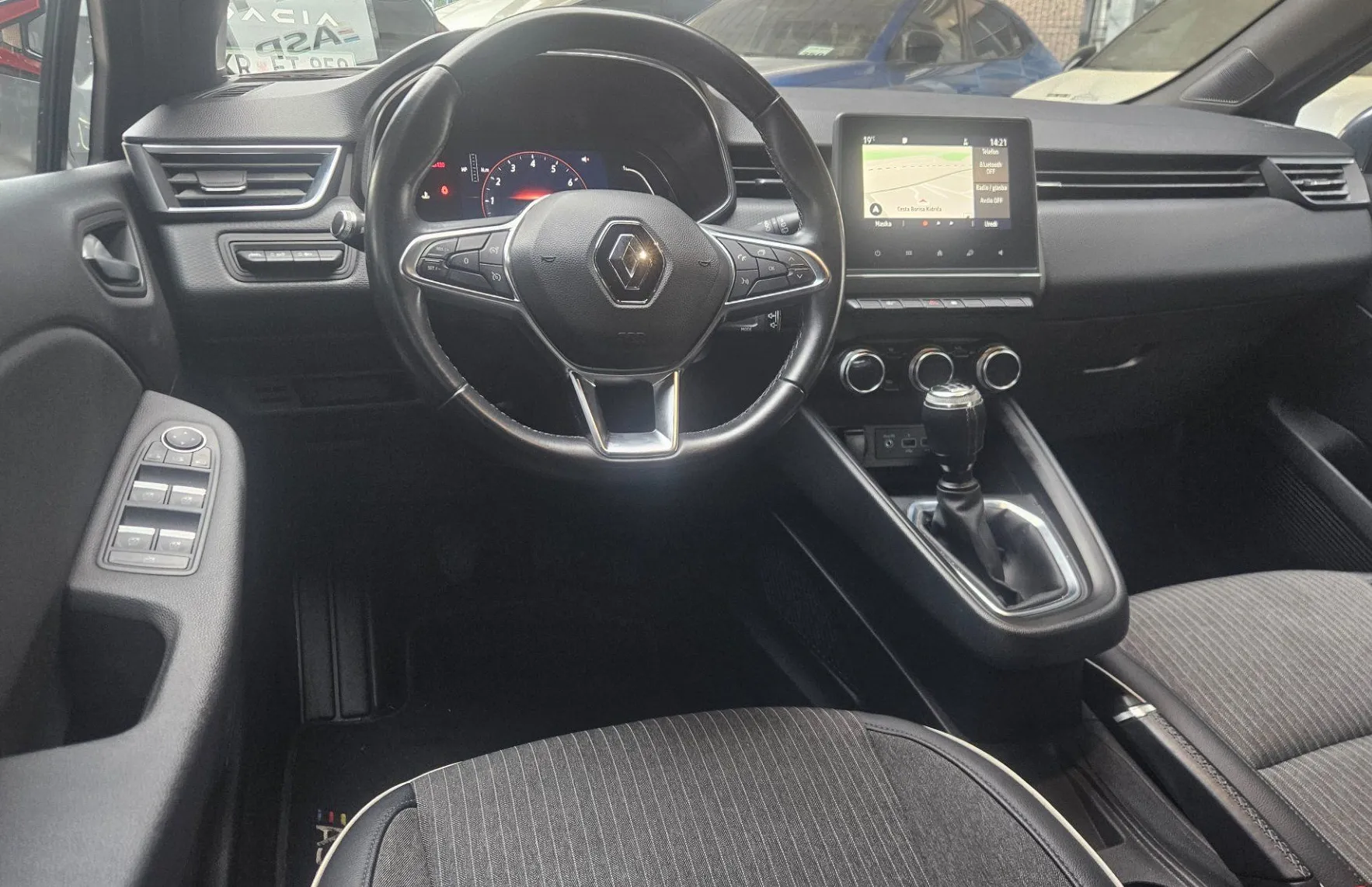 Zunanja slika - Renault Clio - SCe 75 Intens - 6