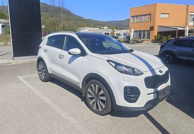 Zunanja slika - KIA Sportage - 4WD 2.0 CRDI GT-Line Avt. - 8