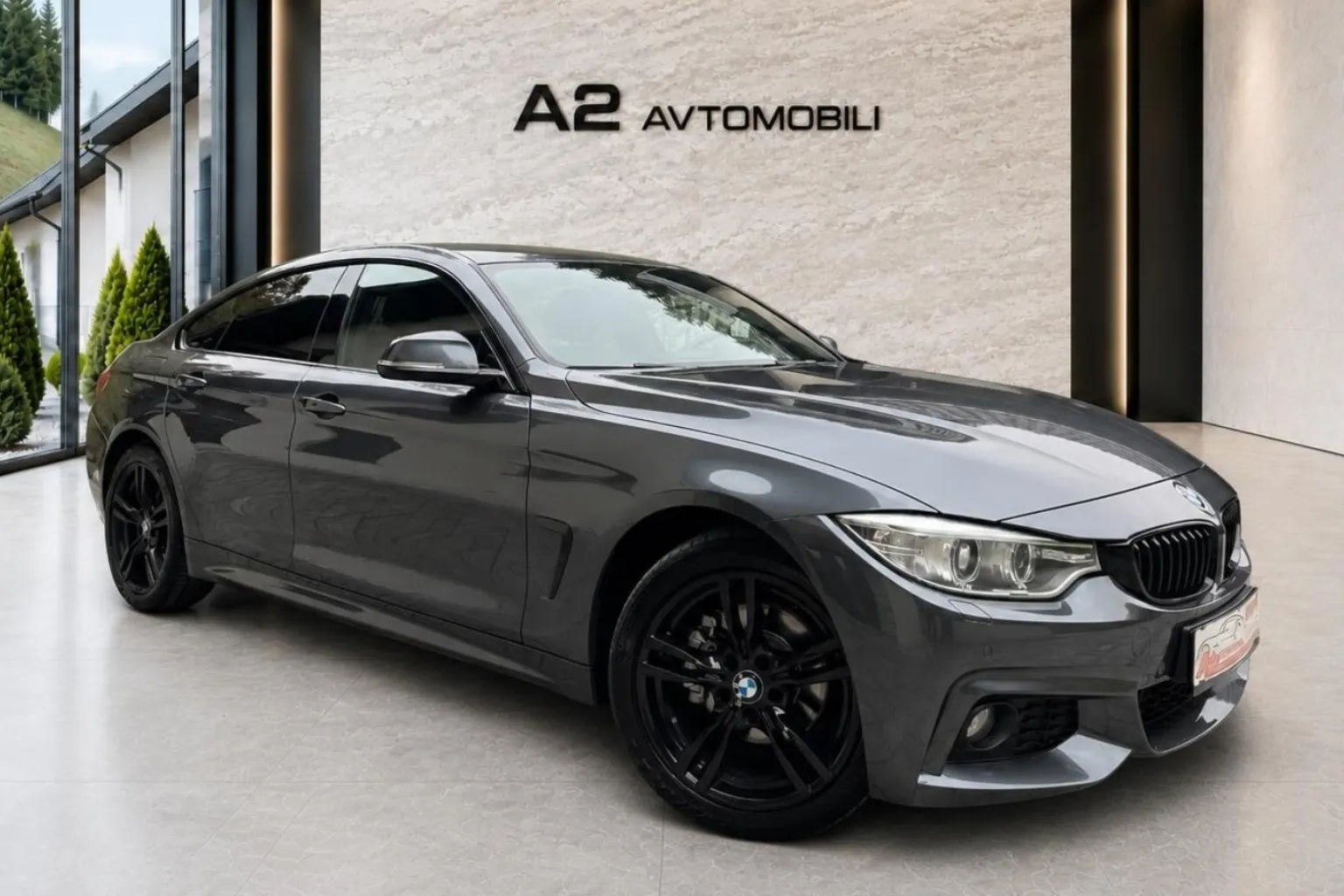 Notranja slika - BMW serija 4 Gran Coupe: - 420d xDrive  M Sport -NAVI-MEMORY-PDC-ALU- - 7