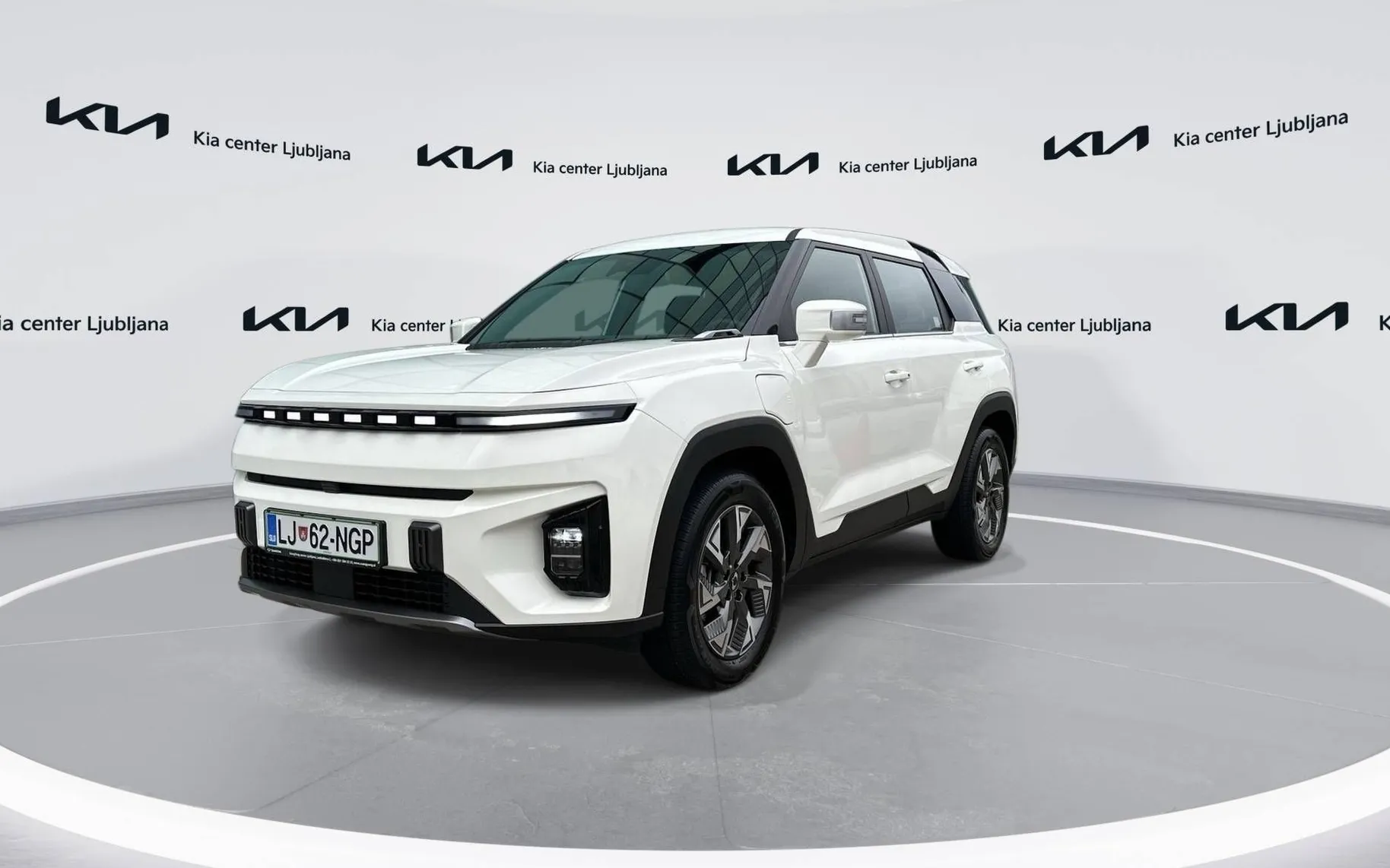 Zunanja slika - SsangYong Torres - EVX EXPLORE... - 1