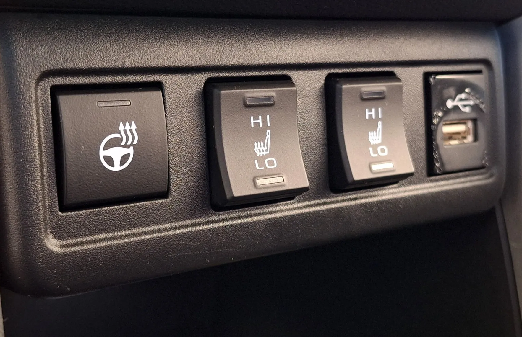 Zunanja slika - Toyota Corolla Cross - Hybrid 2.0 VVT-i Style•SLO•KAMERA•GRETJE SEDEŽEV - 14