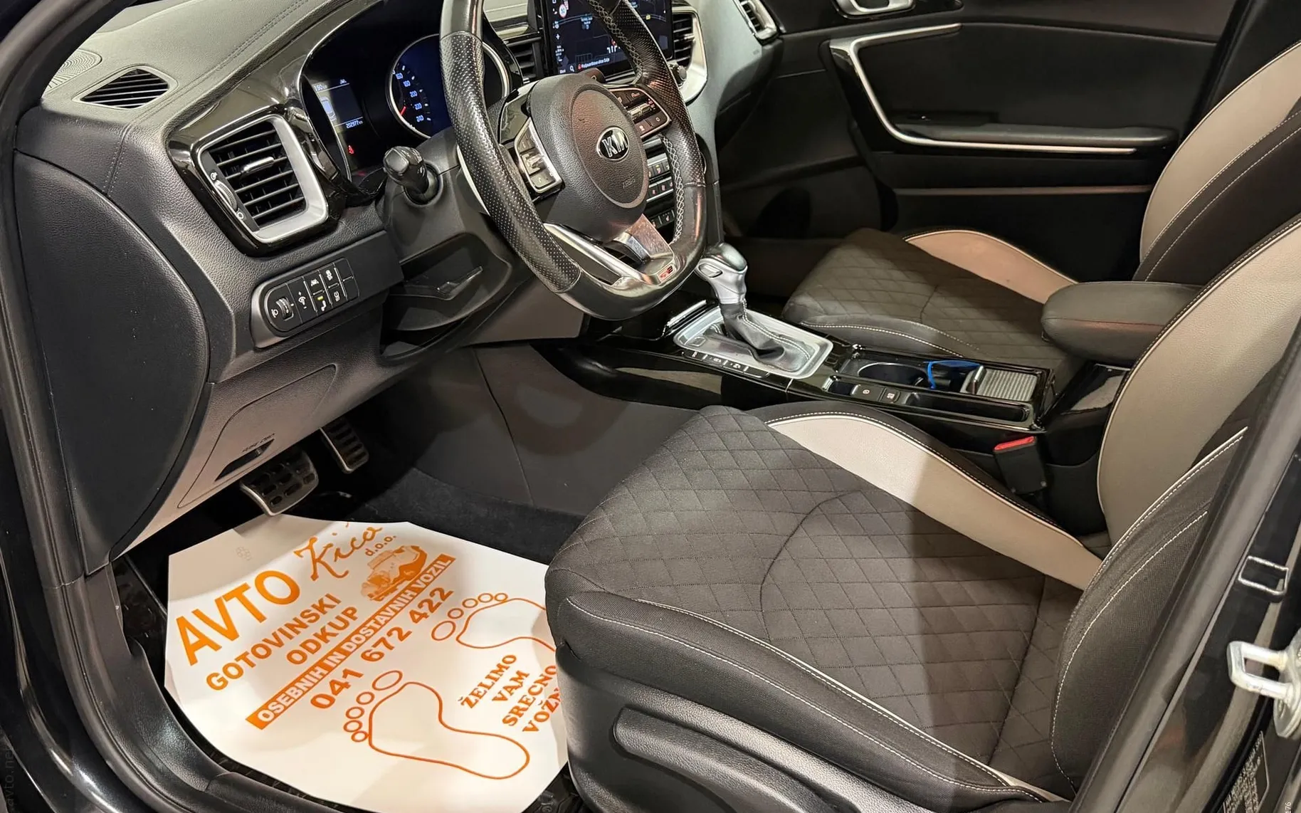 Notranja slika - KIA Proceed - 1.6 CRDi-GT-LINE-ACC-AUT-KAMERA-NAVI-G1ETJE SED - 9