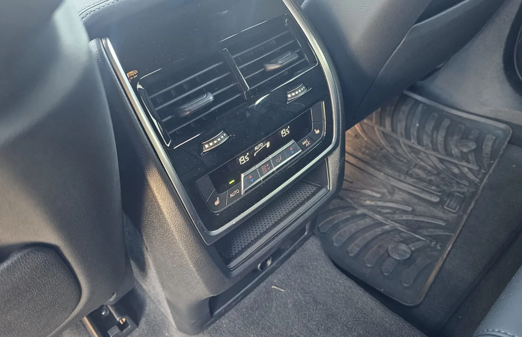 Zunanja slika - BMW X6 - serija : xDrive30d Avt. - SLO - Full option - 8