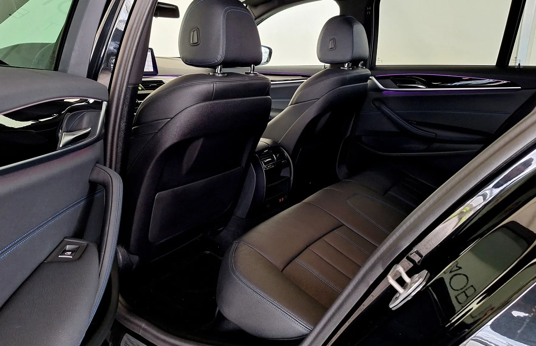 Zunanja slika - BMW Serija 5 - Touring: 530d xDrive M-SPORT•4CONTROL•AIR•AMBIENT•ACC•AL - 14