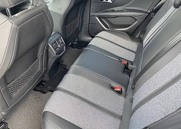 Zunanja slika - Peugeot 3008 - ALLURE 1.2 130 - NAVI-GRIP CONT+JAMSTVO - 11