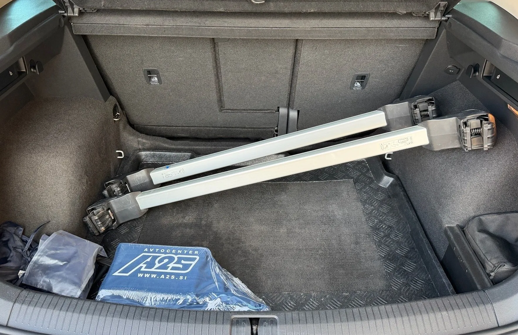 Zunanja slika - VW Tiguan - 2.0 TDI Comfortline Kamera - LED - Kljuka... - 9