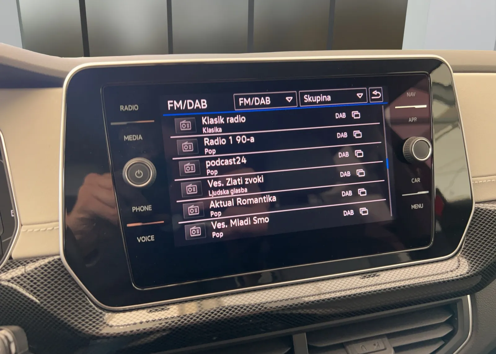 Zunanja slika - Volkswagen T-Cross - 1,0 TSI BMT - 9
