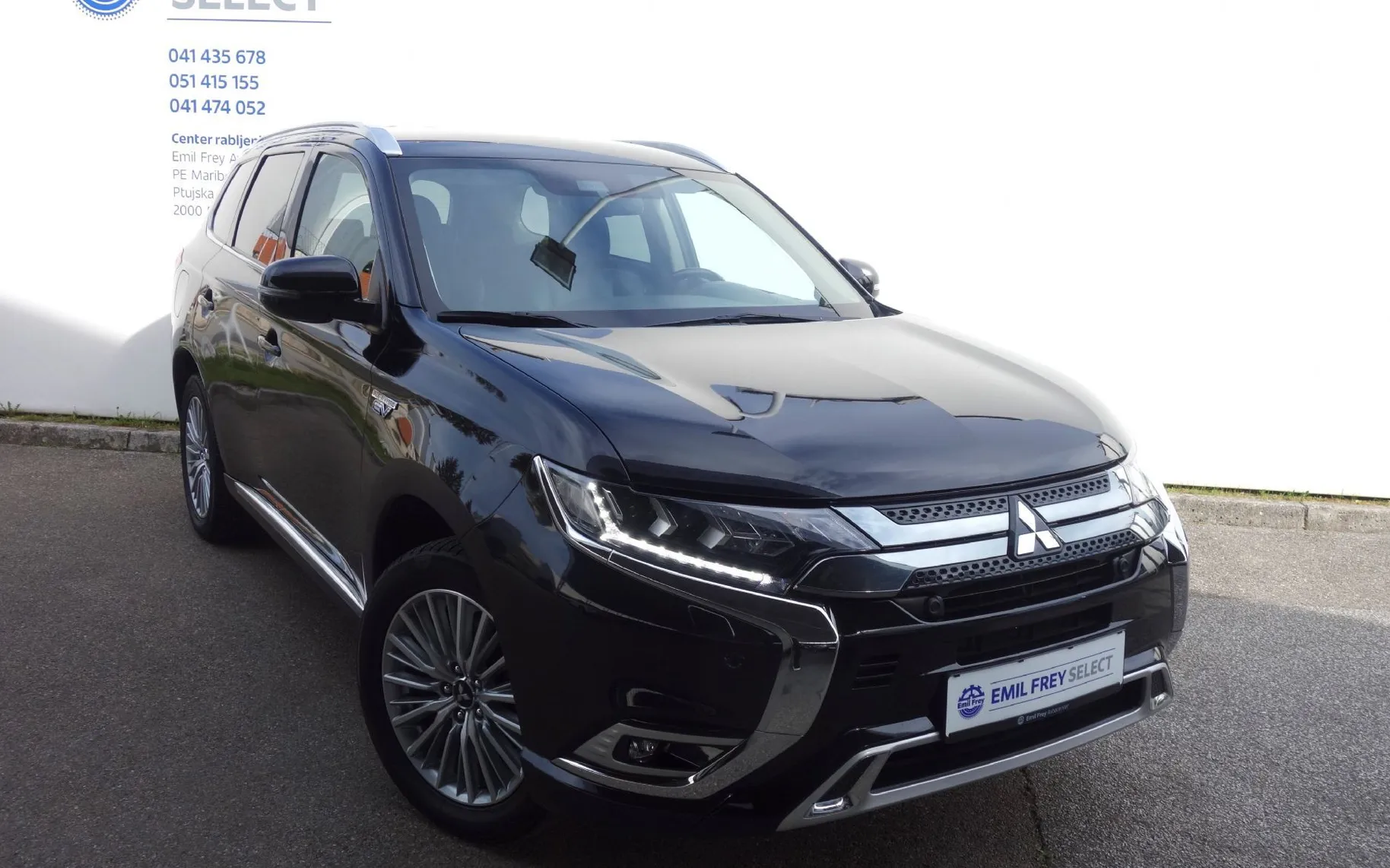 Zunanja slika - Mitsubishi Outlander - PHEV 2.4 MIVEC Twin Motor INSTYLE+ - 1