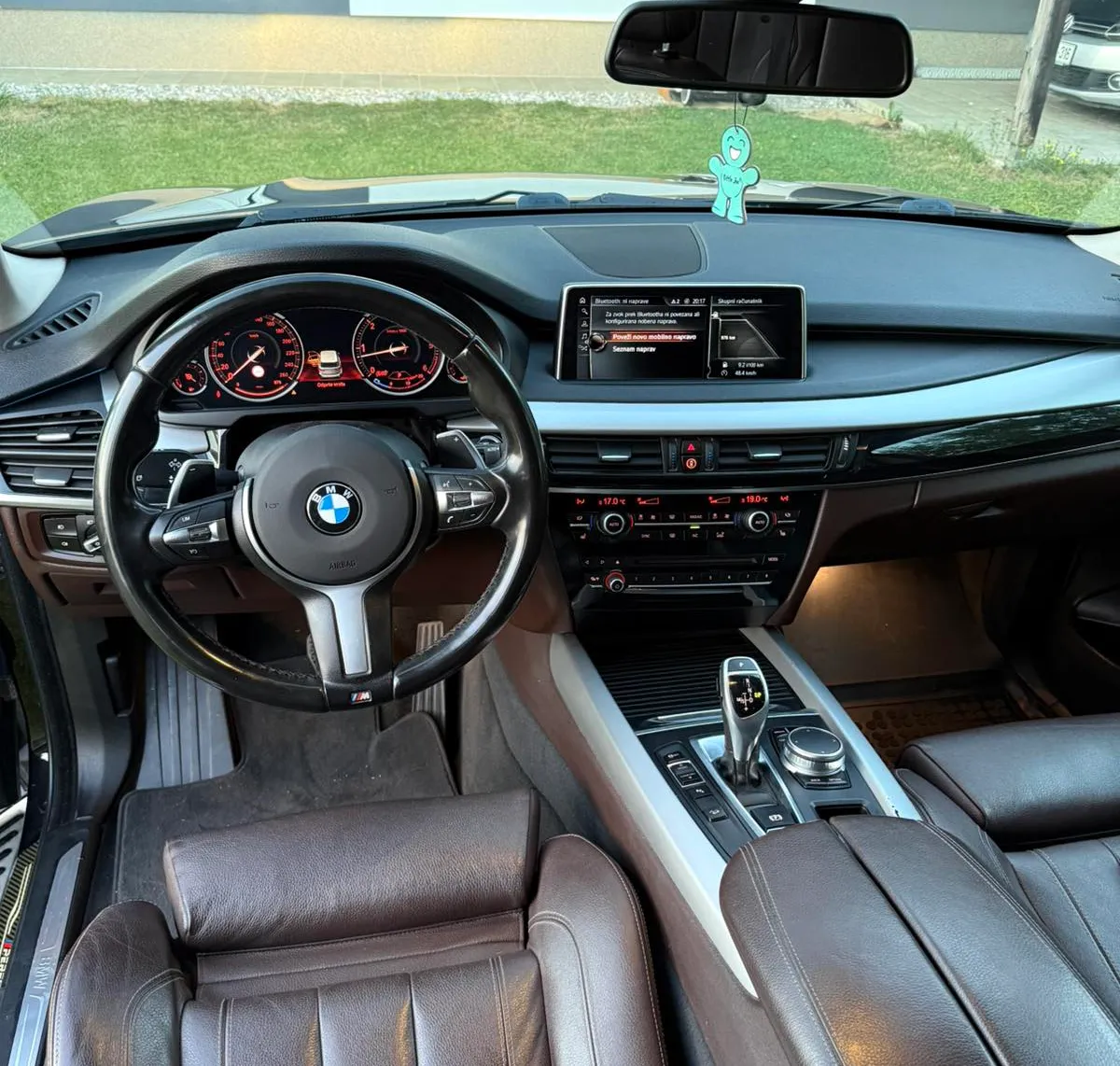 Notranja slika - BMW X5 - xDrive30d Avt. - 7