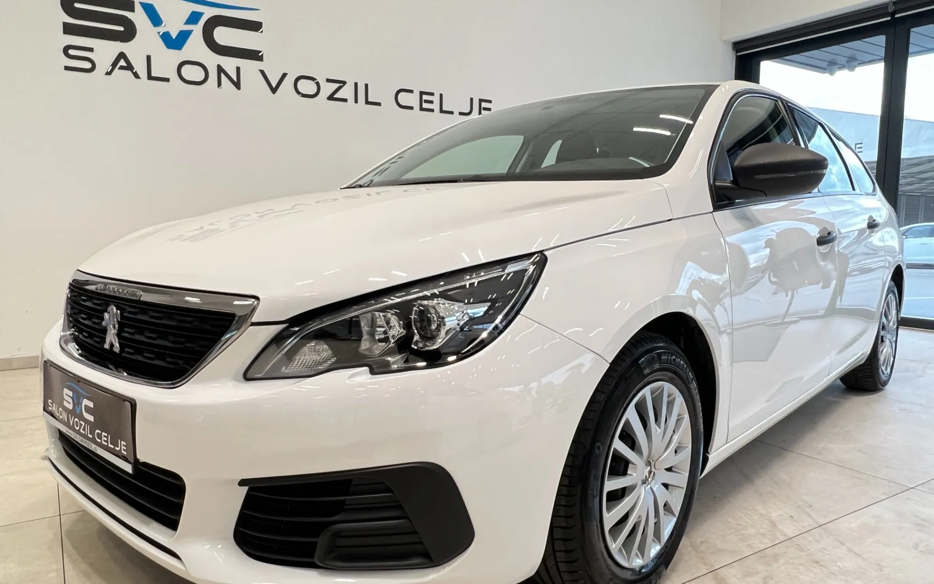 Zunanja slika - Peugeot 308 - 1.5 BlueHDi 100 STT ACTIVE-TEMP-LED-SAMO 84.000 km - 1