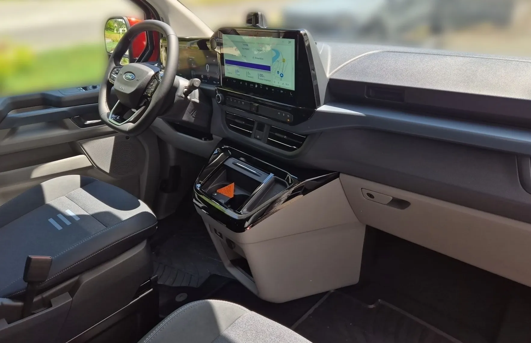 Zunanja slika - Ford Tourneo - Custom ACTIVE 217PS 71.4kWh RWD L2 - 12