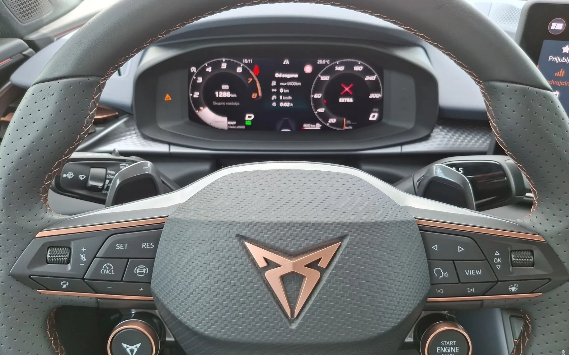 Notranja slika - Cupra Terramar - 1.5 eTSI 110 kW blagi hibrid DSG - 8
