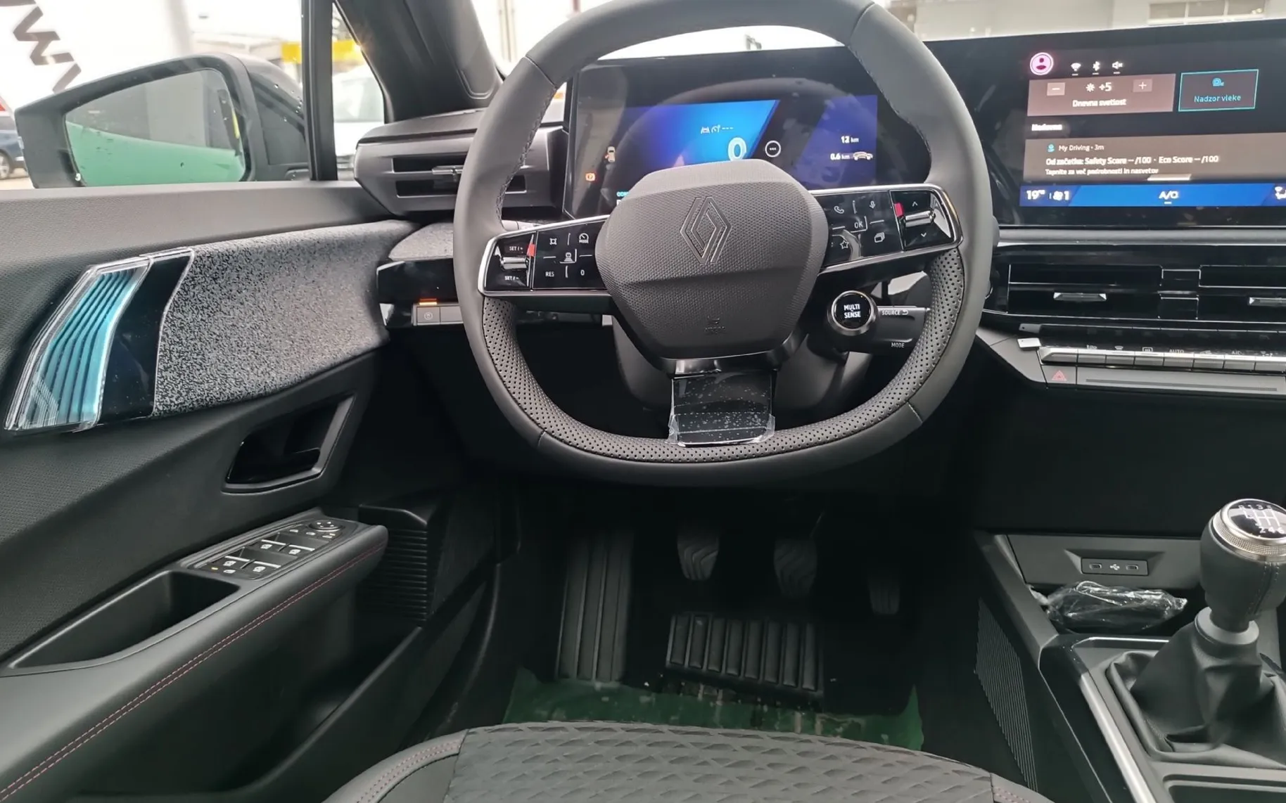 Zunanja slika - Renault Clio - 6 techno TCE 115 - 7