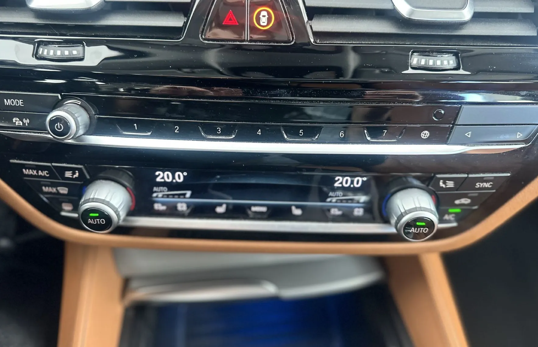 Zunanja slika - BMW Serija 5 - Touring: 530 e Luxury Line 2.0 215KW.NEMŠKI+4ALU.KAMERA. - 11