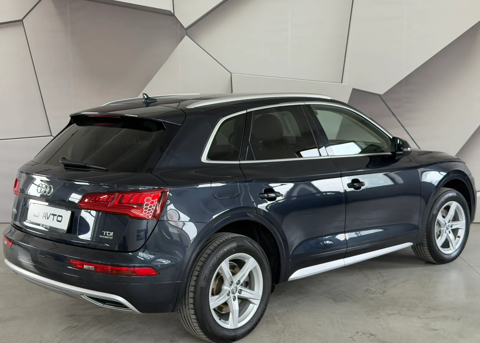 Zunanja slika - Audi Q5 - quattro 2,0 TDI Sport S tronic - 3