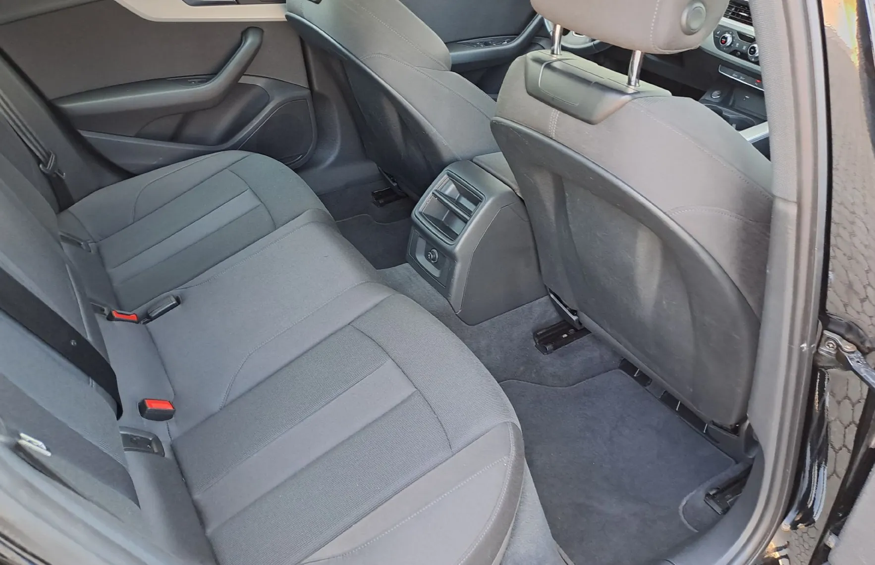 Zunanja slika - Audi A4 - Avant 35 TFSI Advanced S tronic - 9