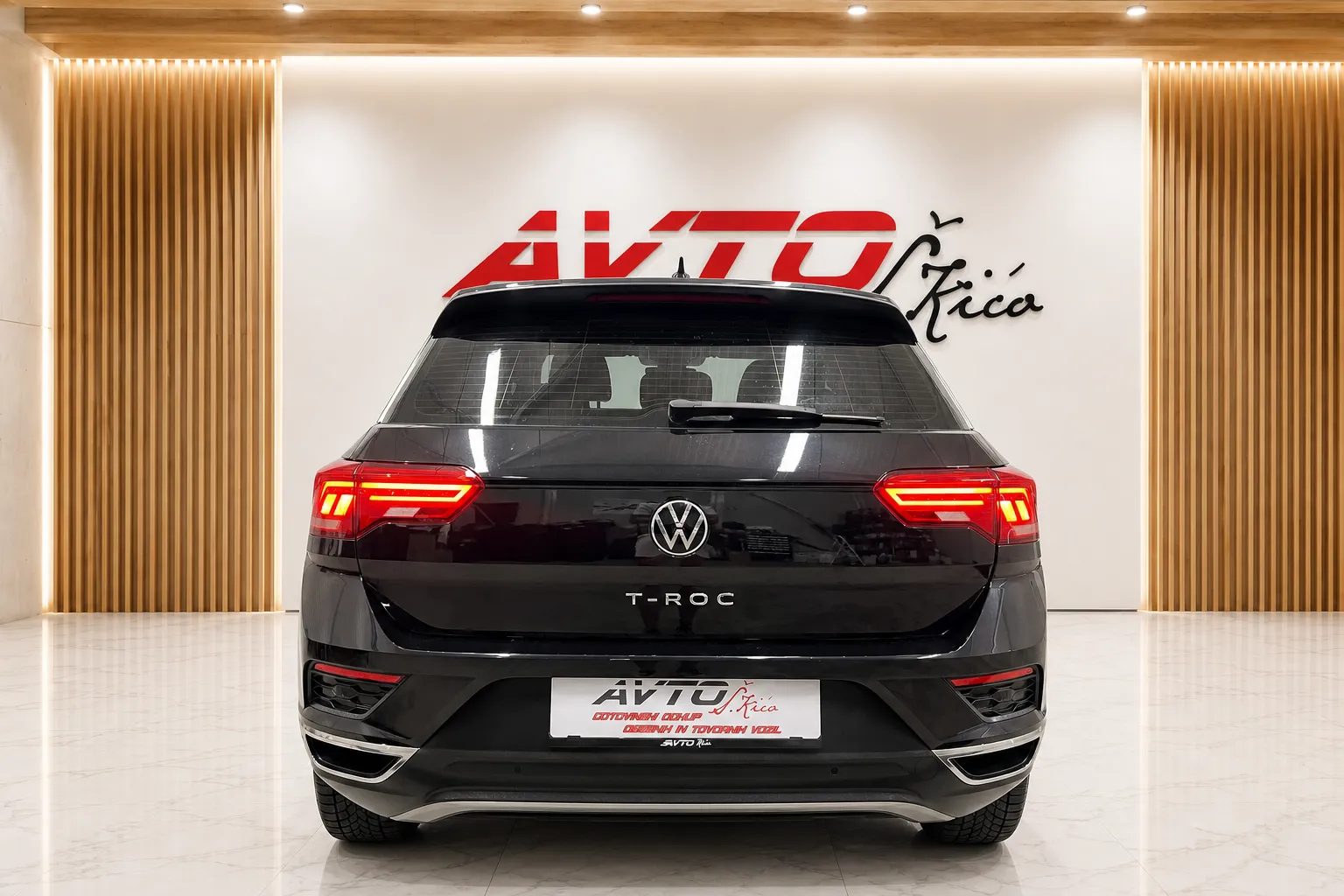Notranja slika - VW T-Roc - 2.0 TDI-XENON-LED-VIRTUAL-ACC-KAMERA-NAV-MRTVI K - 29
