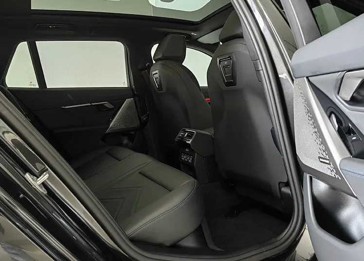 Zunanja slika - BMW Serija 5 - Touring: 540d-XD-M-PAKET-ICONIC-PANO-HLA-SE-360-KAM-ACC- - 12