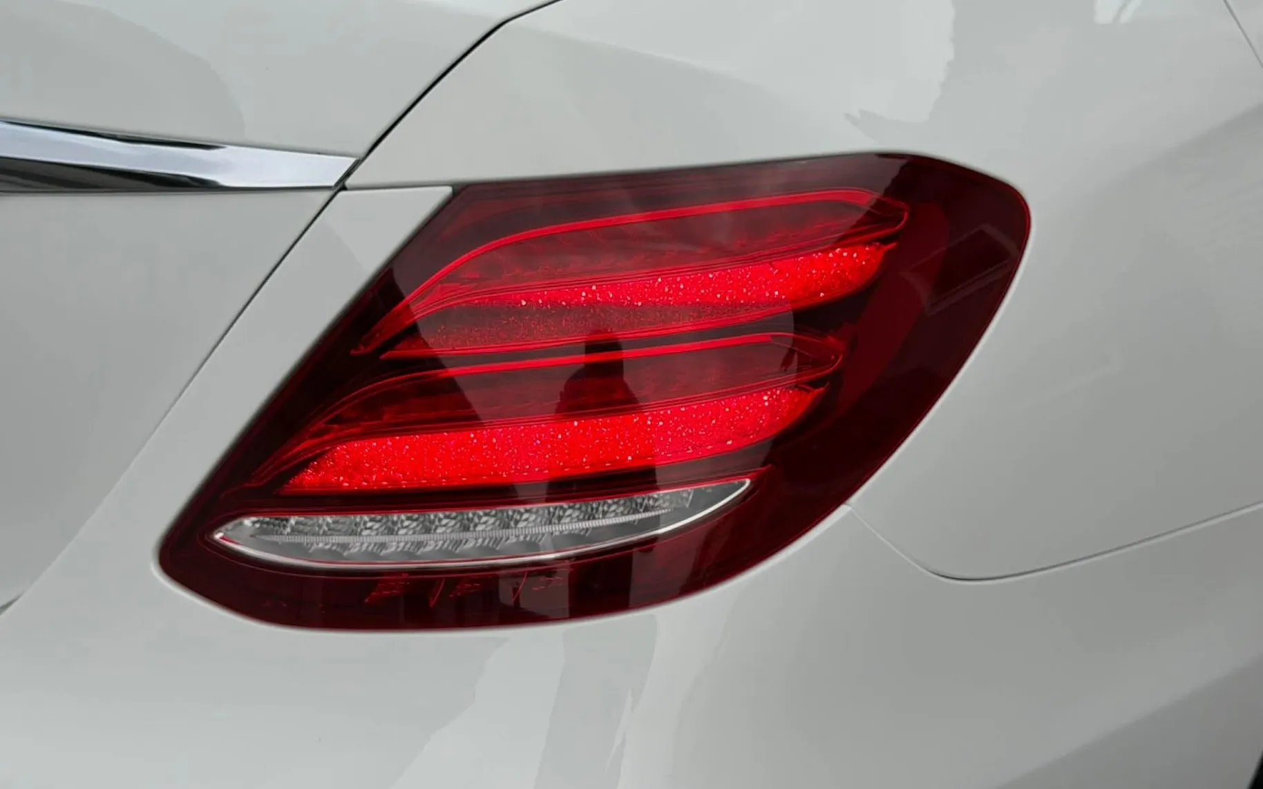 Notranja slika - Mercedes-Benz E-Razred - 220 CDI-AVANTGARDE-MULTIBEAM-LIZING ZA TUJCE-NAV.. - 9
