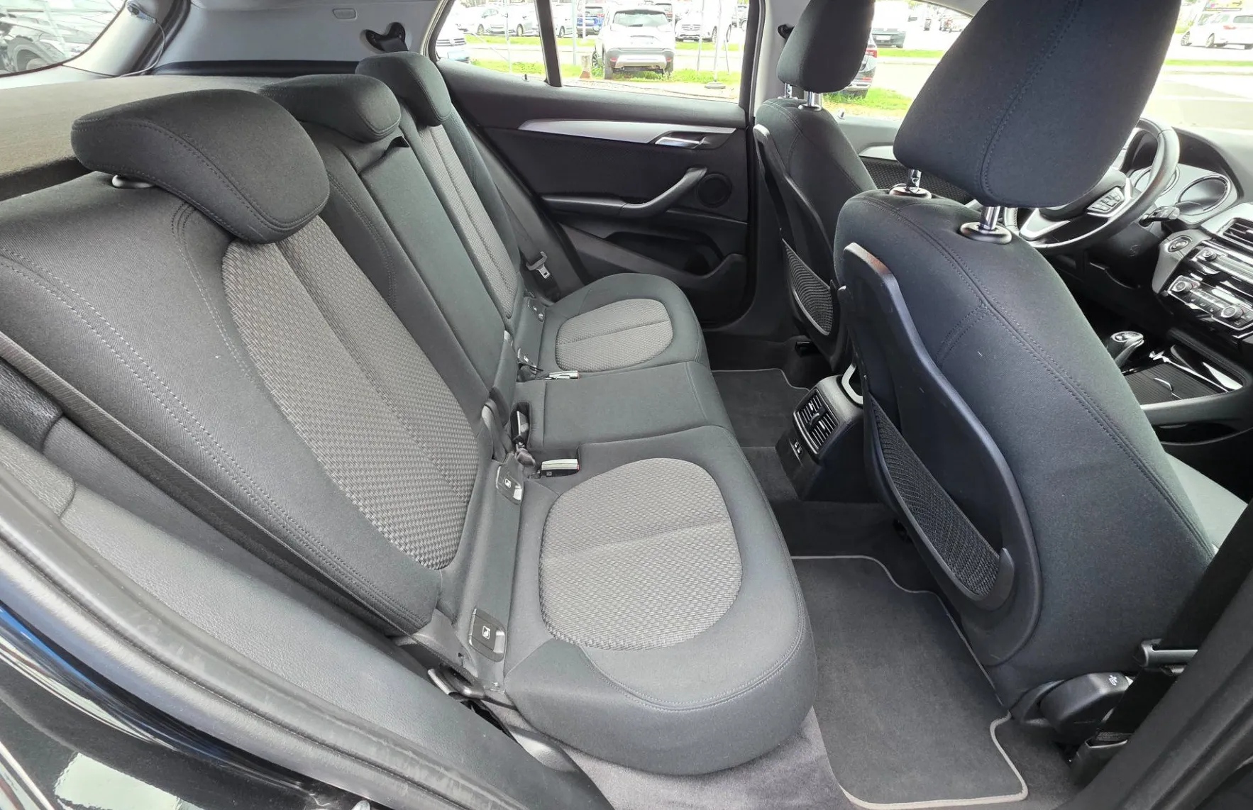 Zunanja slika - BMW X2 - serija :  sDrive18d Advantage - HITRI KREDIT. LEASING - 11