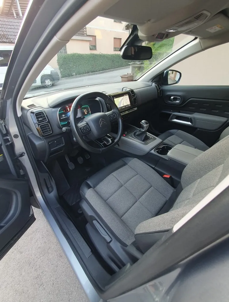Notranja slika - Citroën C5 - Aircross PureTech 130 S&S Shine - 15