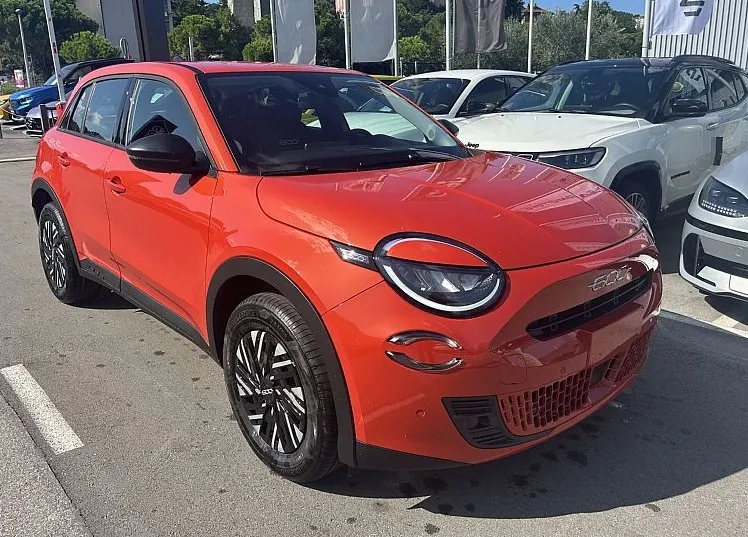 Zunanja slika - Fiat 600 - 1.2 T3 Hybrid DCT 110 - 1