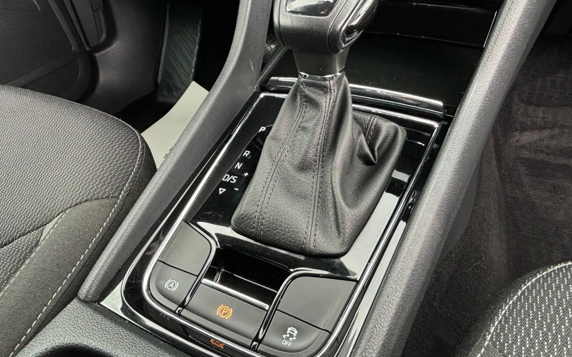 Zunanja slika - Škoda Kodiaq - Ambition 2.0 TDI DSG FUL LED-KAMERA-NAVI-ACC - 13