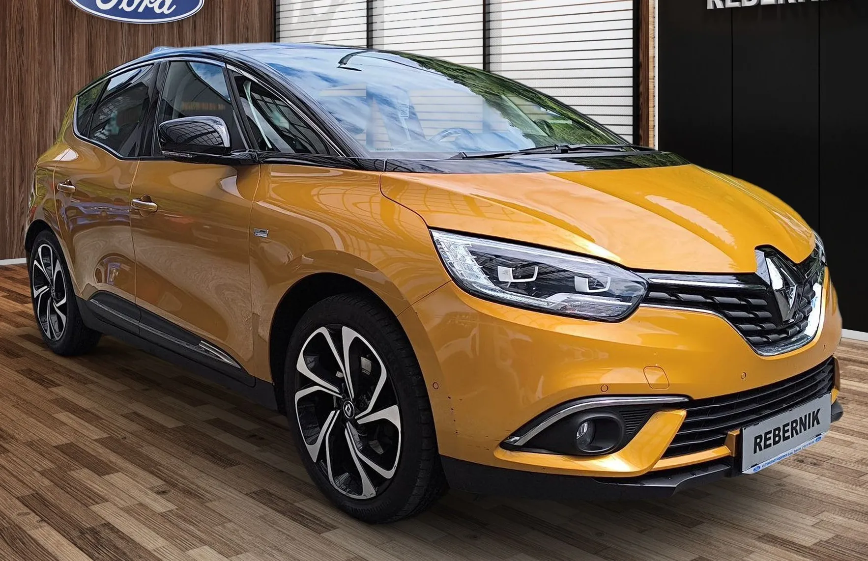 Zunanja slika - Renault Scénic - Scenic TCe 130 Energy Bose-SLO-1.LAST.- LED-VK-samo111TKM - 2