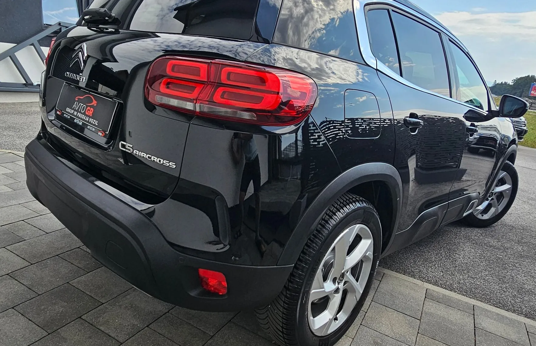 Zunanja slika - Citroën C5 Aircross - BlueHdi 130 S S-Le 110.000km-1.LAST-LED-KAMERA-ODL - 12