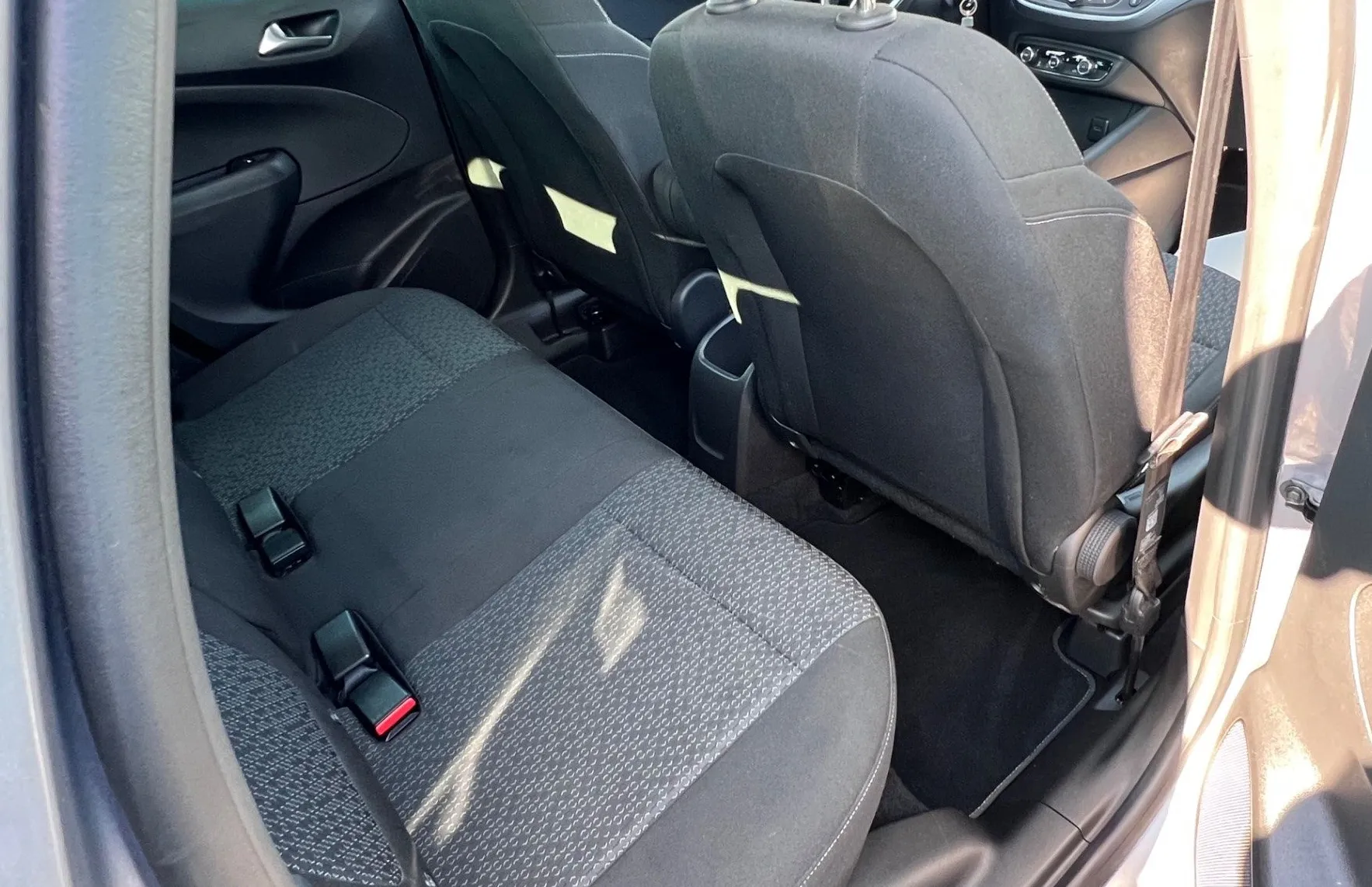 Zunanja slika - Opel Crossland X - 1.2 +SLO+1.LAST+DAB+PDC+ALU+TEMP... - 14