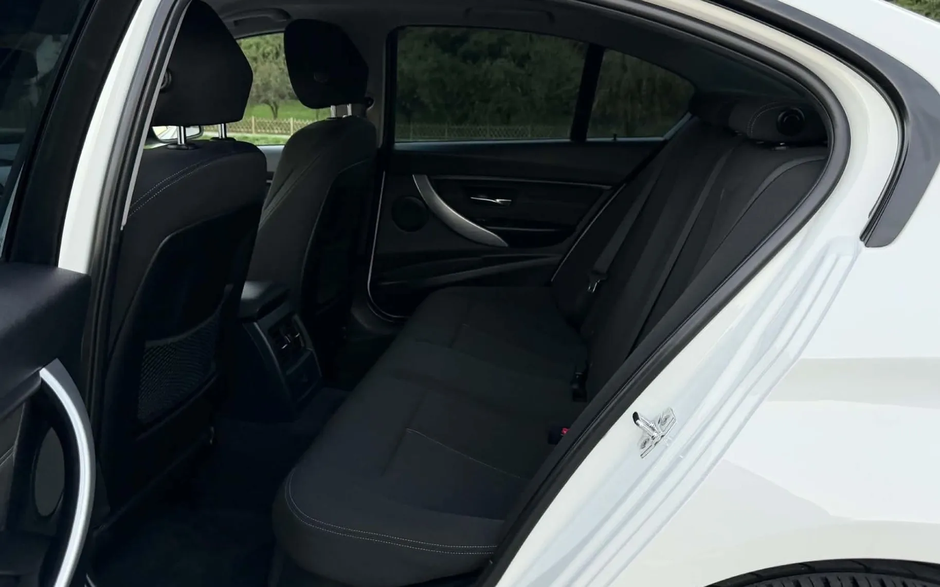 Notranja slika - BMW serija 3: - 316d-SPORT-BI XENON-NAVI-LIZING ZA TUJCE- - 12