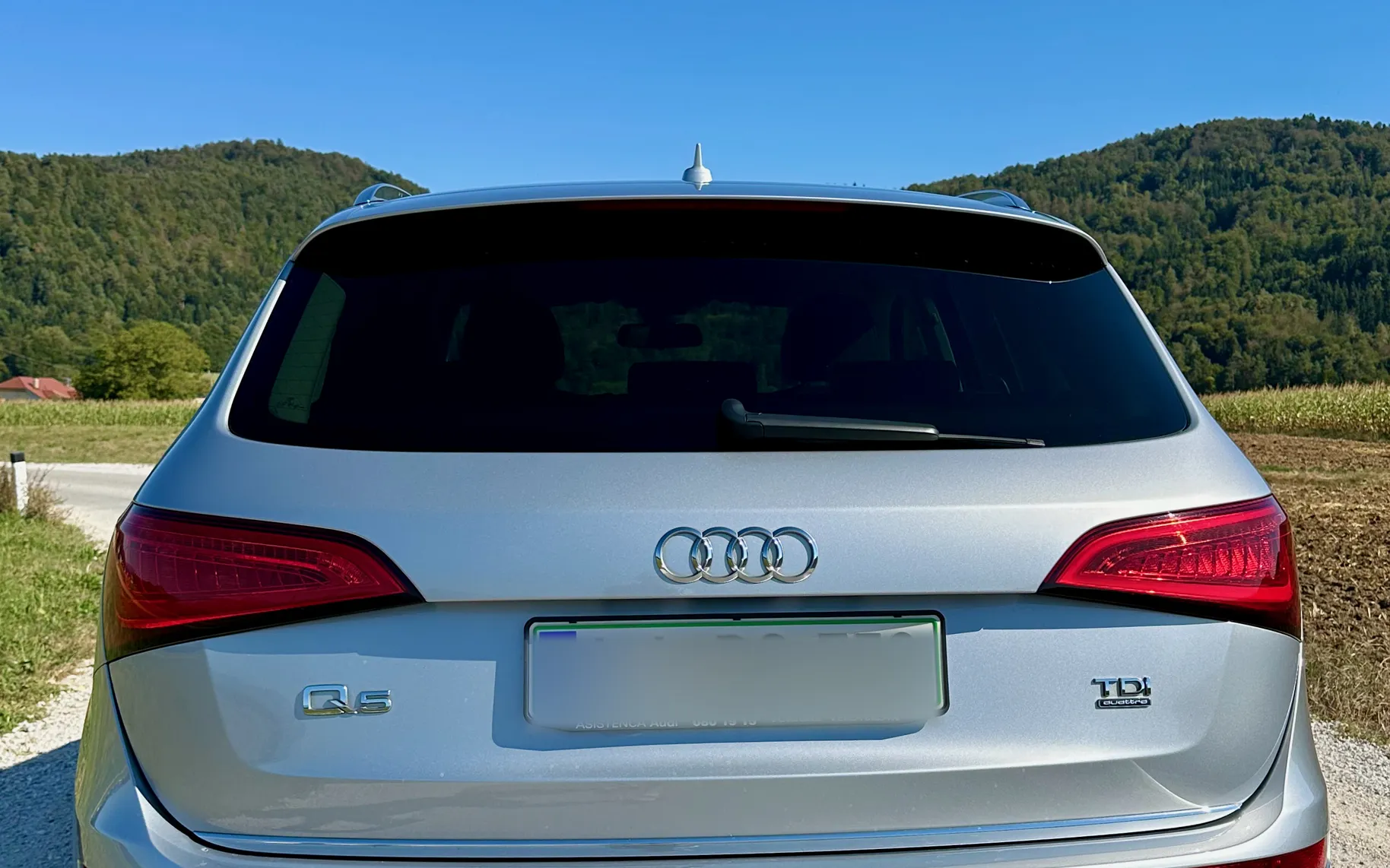 Zunanja slika - Audi Q5 - quattro 2,0 TDI clean diesel Business Plus S-tronic - 3