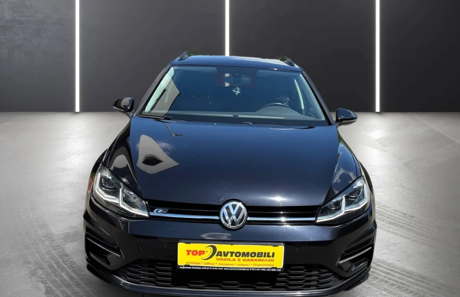 Zunanja slika - VW Golf - Variant 2.0 TDI R-LINE FULL LED ACC SLOVENSKO POREKLO PD.. - 12