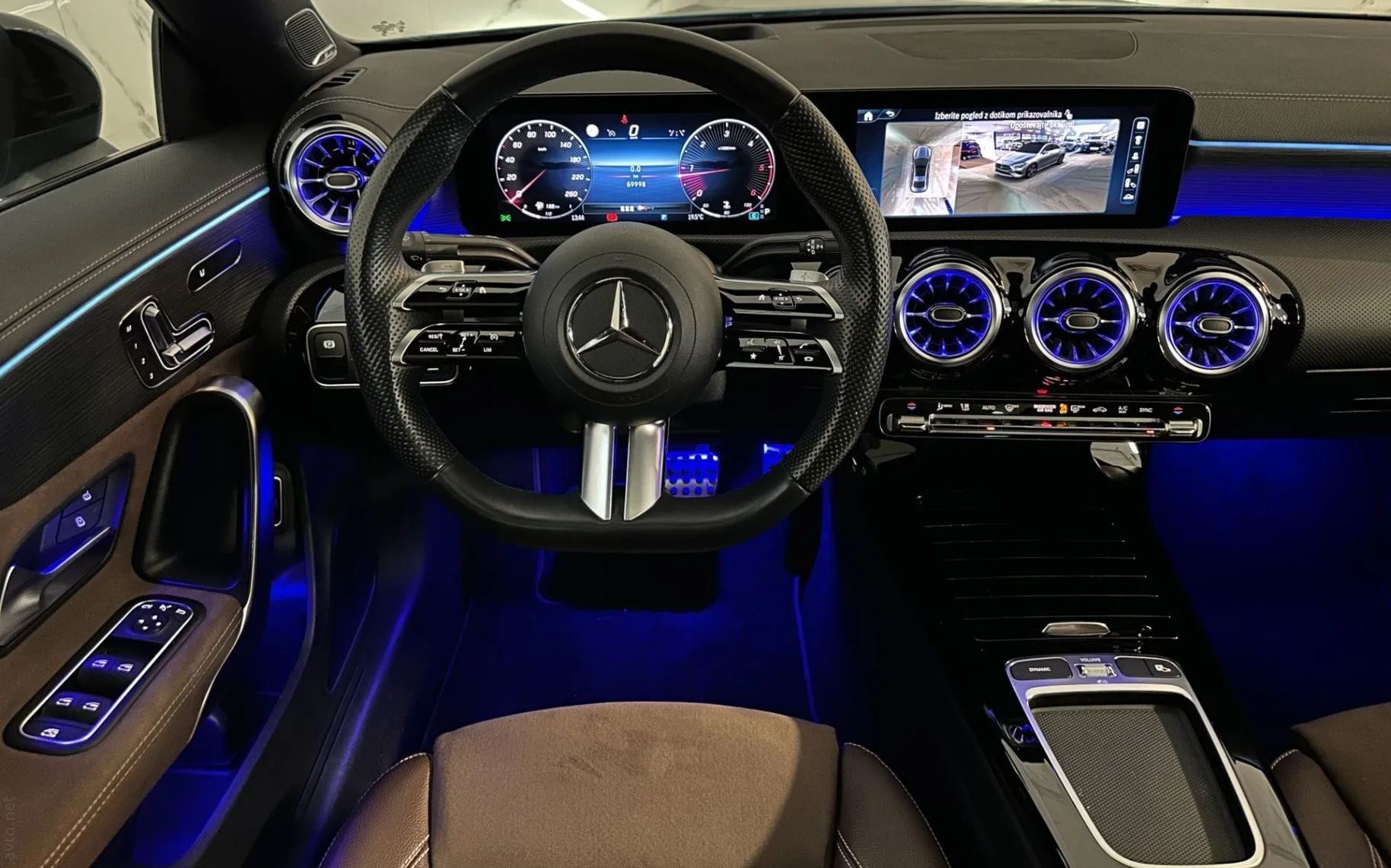 Notranja slika - Mercedes-Benz CLA-Razred - 180d |AMG|Pano|Facelift|360K|Memory|HUD|Burmester| - 10