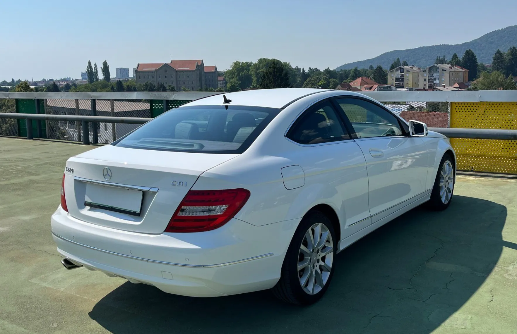 Zunanja slika - Mercedes-Benz C-Razred - C Coupe 220 CDI BlueEFFICIENCY 2X PDC. TEMPO. - 5