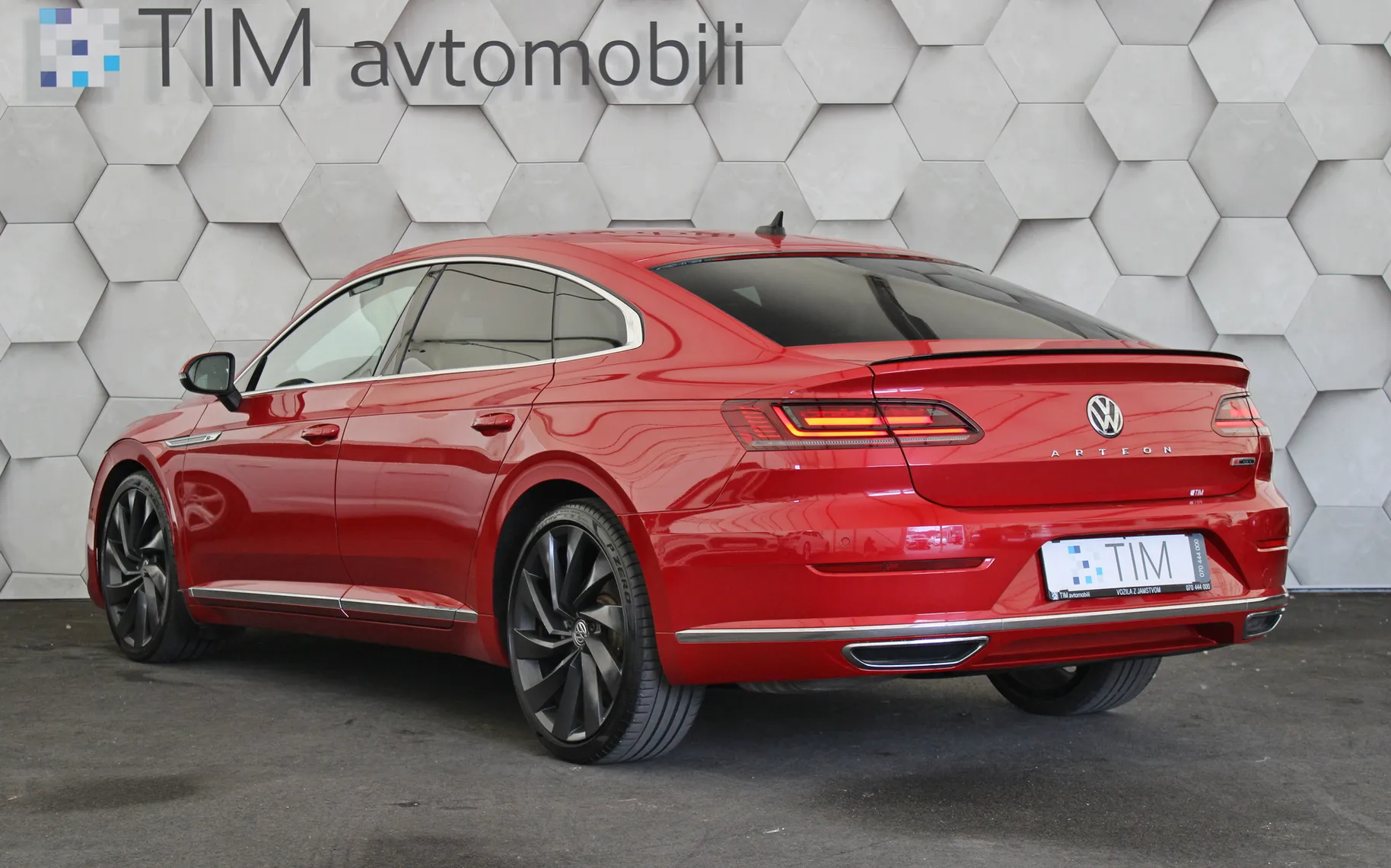 Zunanja slika - Volkswagen Arteon - 2.0 TDI 4-Motion DSG R-Line 200KM - 4