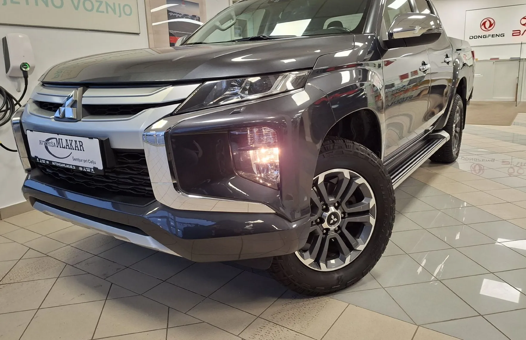 Zunanja slika - Mitsubishi L 200 - 2.3 4X4-1.LASTNIK-SLO-LED-NAVI-KAMERA-ODLIČEN- - 2