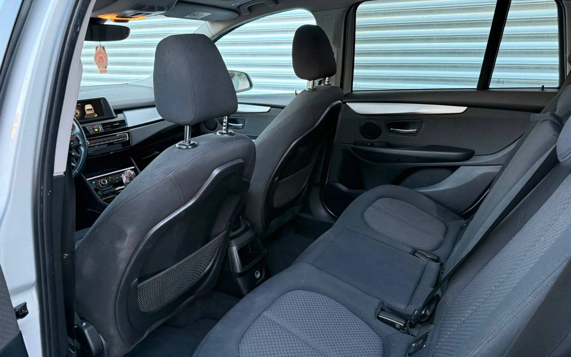 Notranja slika - BMW serija 2 Gran Tourer: - 216d ... - 9
