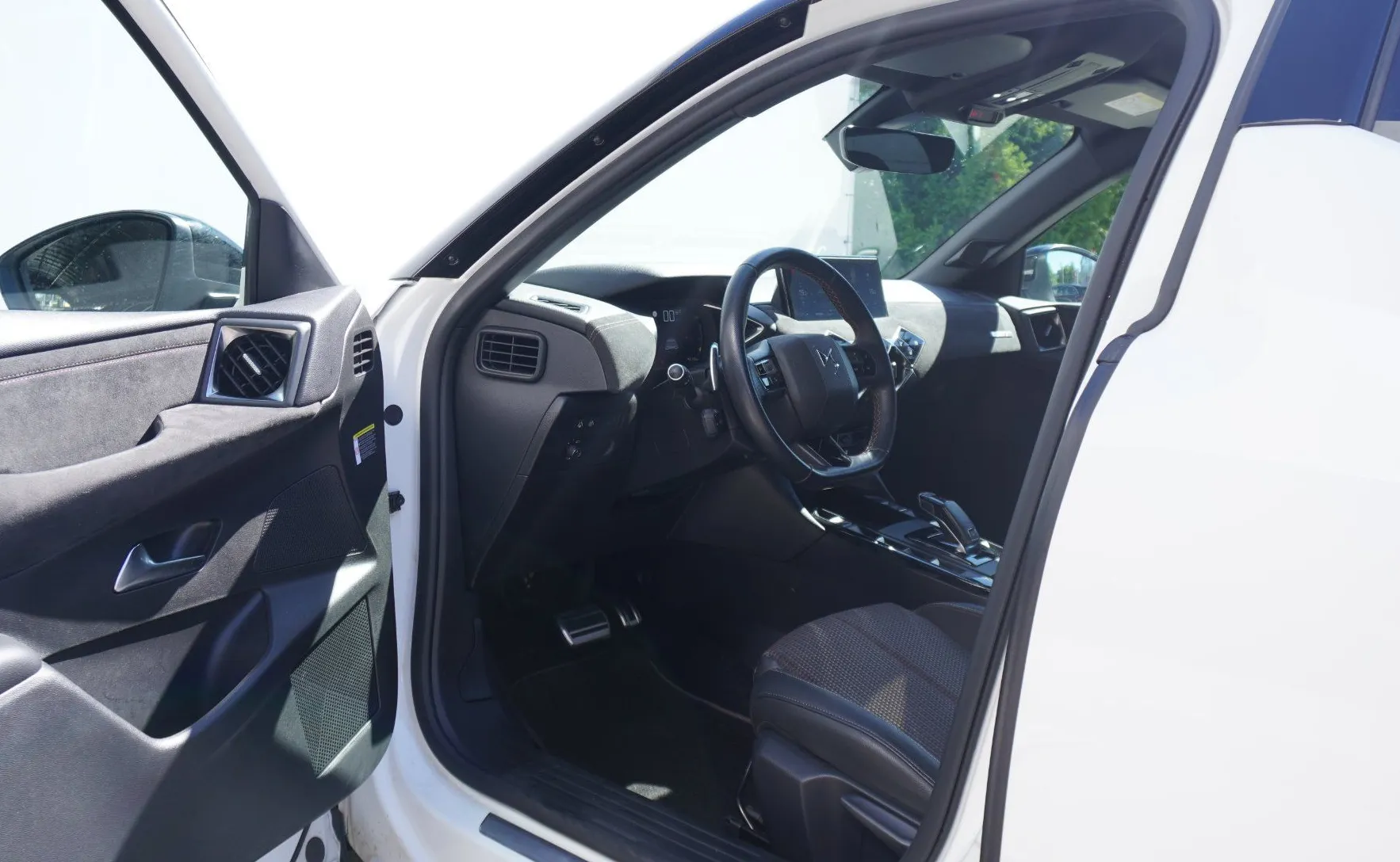 Zunanja slika - DS DS 3 Crossback - 1.2   AUT. PERFORMANCE LINE - 6