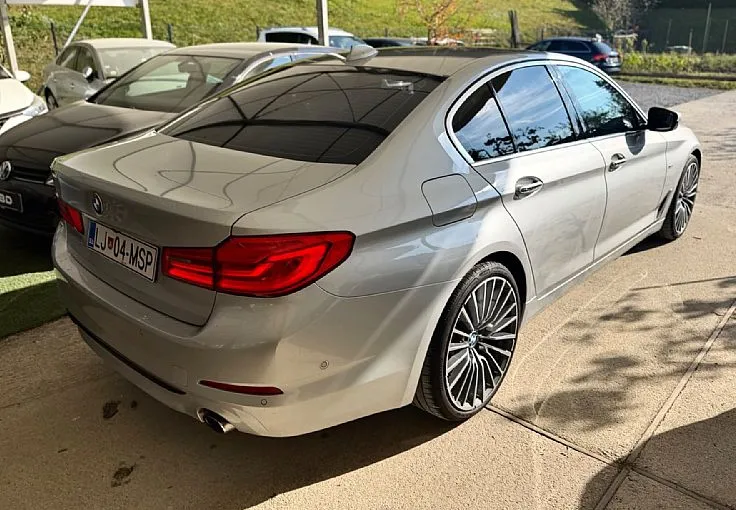 Zunanja slika - BMW Serija 5 - : 530d xDrive FULLED SIBEDAH MEMORY 360 RADAR - 4