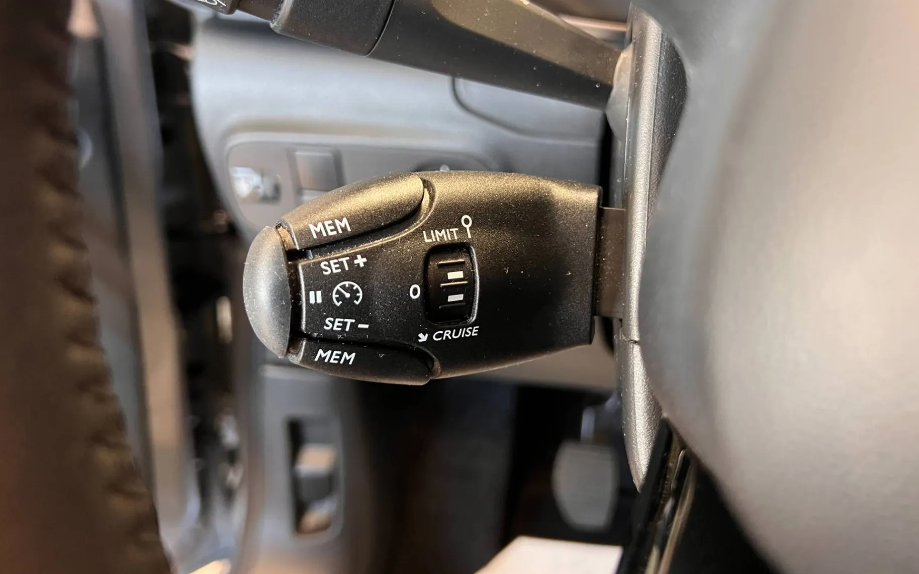 Zunanja slika - Citroën C3 - MAX-83KM-AIRBUMP-25.797KM-FULL-LED-PDC-NAVI-TEMP - 18